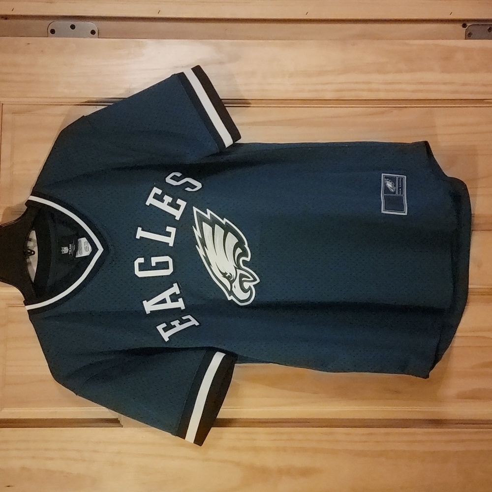 Eagles Team Apparel shirt - Picture 4 of 5